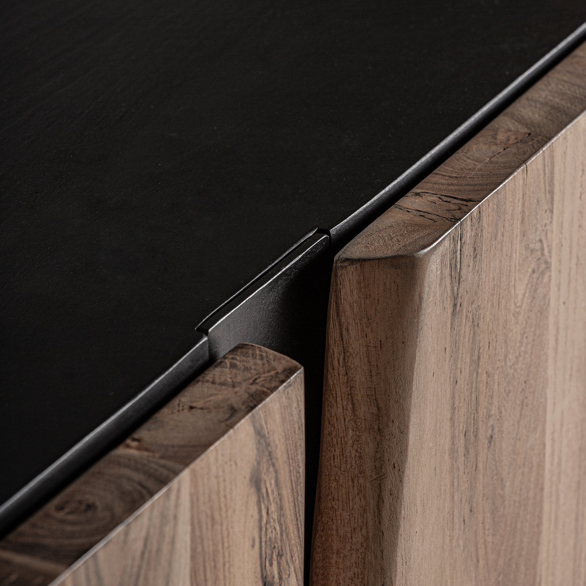 KERKEN SIDEBOARD